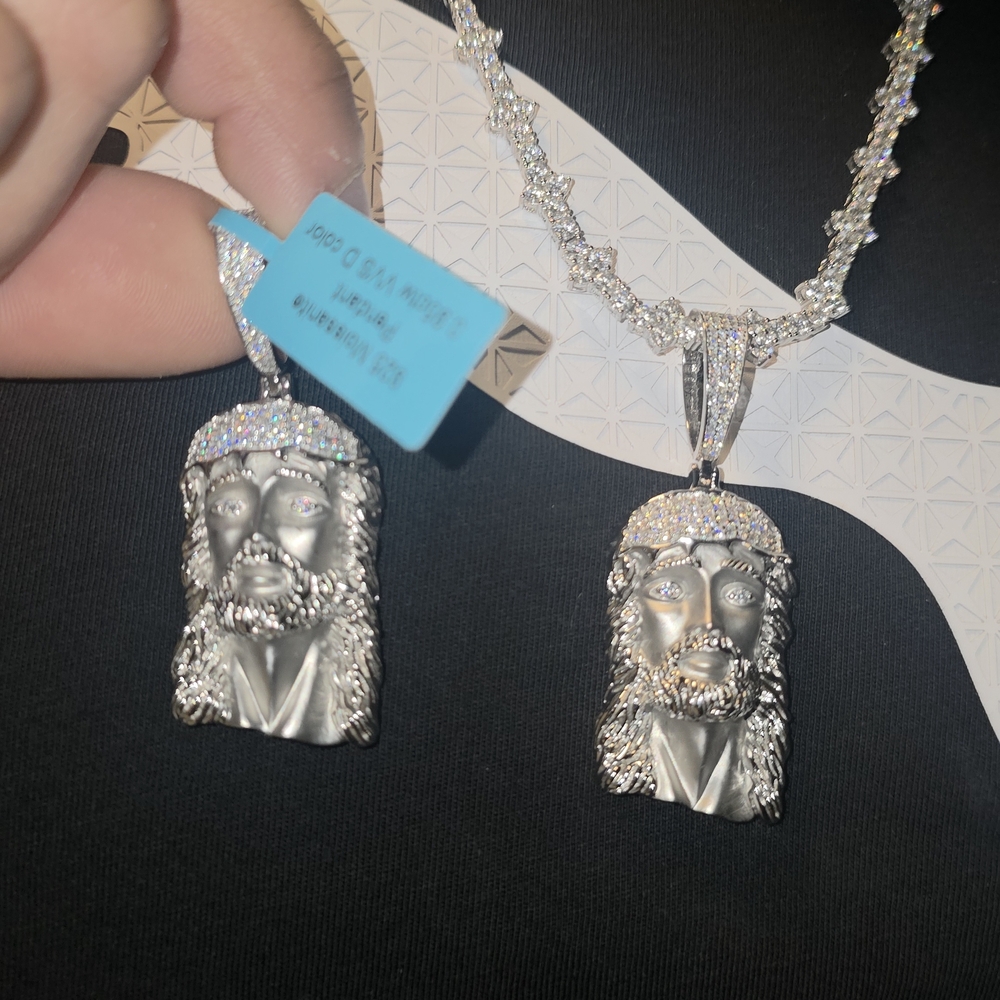 💎 Iced Out Jesus Piece Pendant – Moissanite | 925 Silver (Rhodium Plated) 💎 - Picture 7 of 14